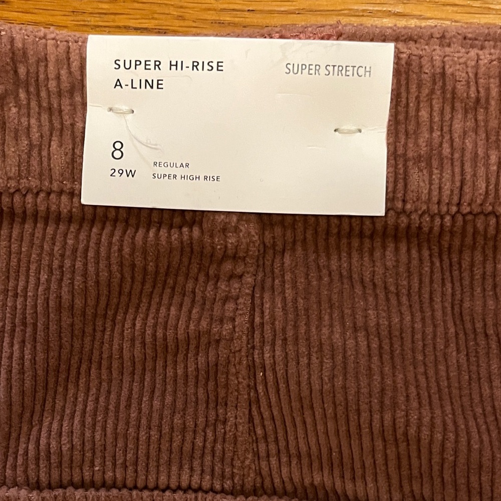 American Eagle Outfitters Corduroy Mini Skirt in Mauve NWT - Picture 3 of 3